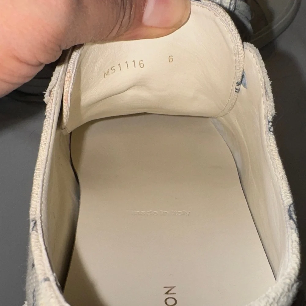 Authentic Louis Vuitton Monogram Beige Sneakers - Picture 13 of 15